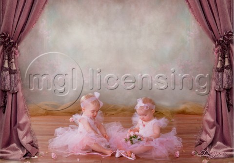 Twin ballerinas