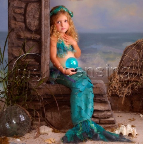 Mermaid blue sea pearl